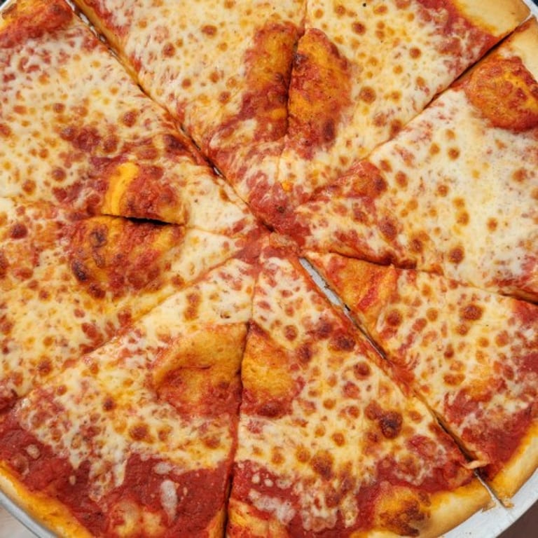 Delicious Cheese Pizza Options